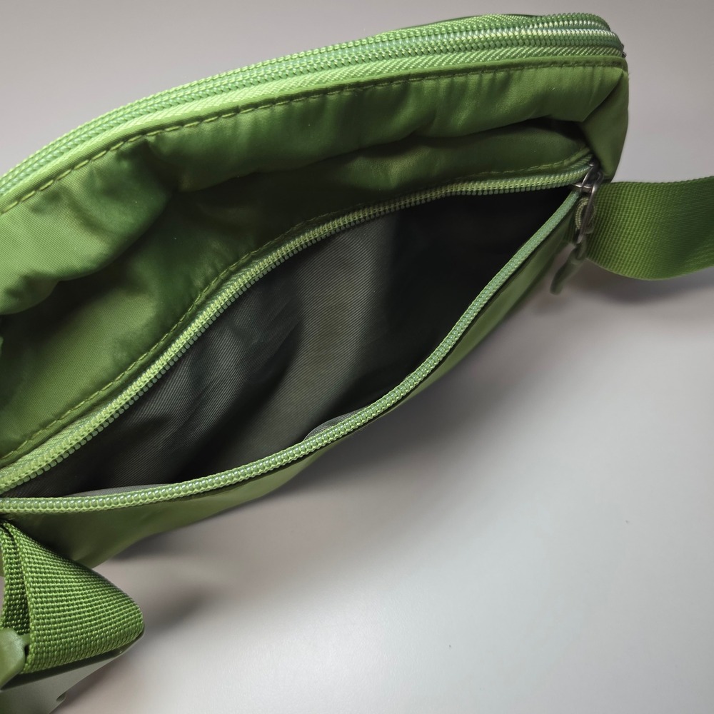 Green Nylon Belt Bag Fanny Pack Crossbody Pouch - Picture 5 of 10
